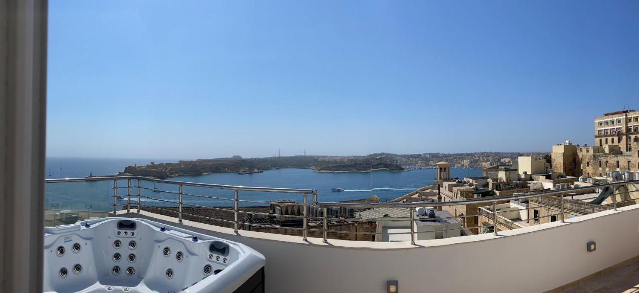 Valletta Luxury 4-Bedroom Duplex With Stunning Sea Views Private Terrace And Jacuzzi Zewnętrze zdjęcie