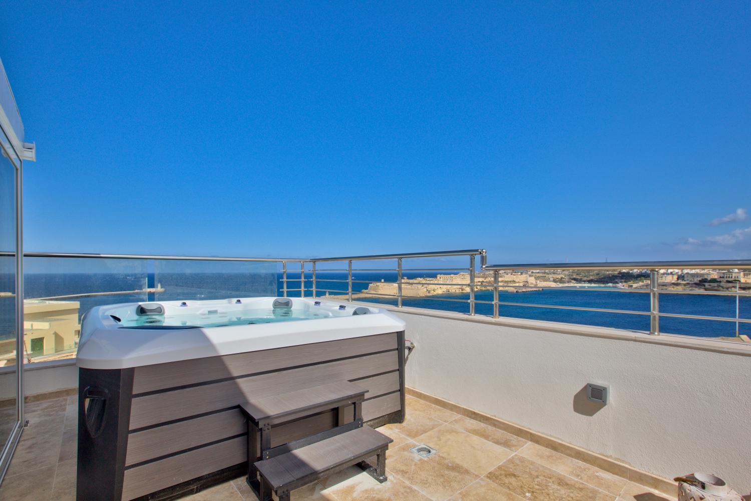 Valletta Luxury 4-Bedroom Duplex With Stunning Sea Views Private Terrace And Jacuzzi Zewnętrze zdjęcie