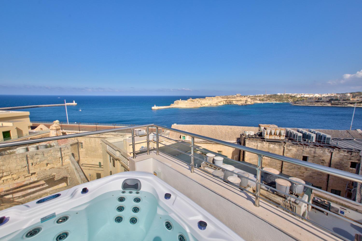 Valletta Luxury 4-Bedroom Duplex With Stunning Sea Views Private Terrace And Jacuzzi Zewnętrze zdjęcie